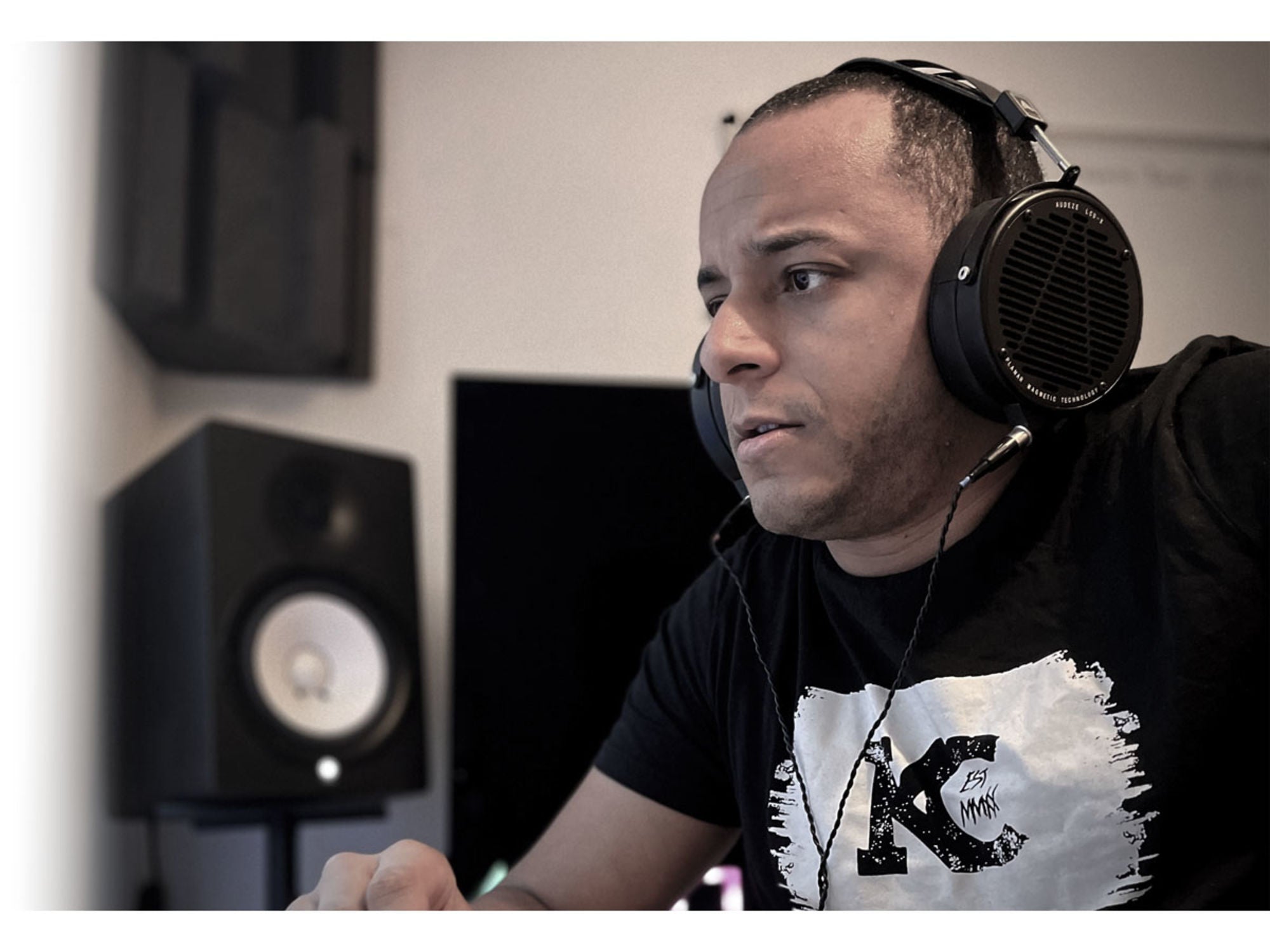 Audeze LCD-X (Etui Premium - XLR 4 broches (1;9 m) - Adaptateur XLR 4 broches vers jack 6;35 mm - Adaptateur mini-jack)