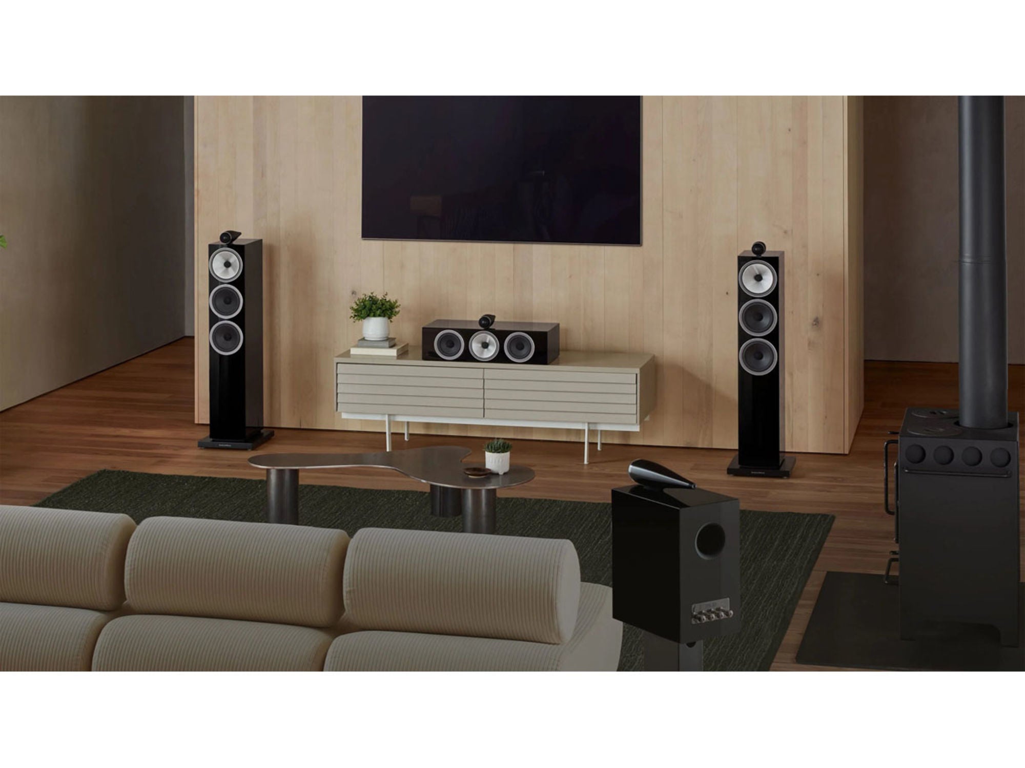 Bowers & Wilkins 703 S3 Gloss Black lifestyle