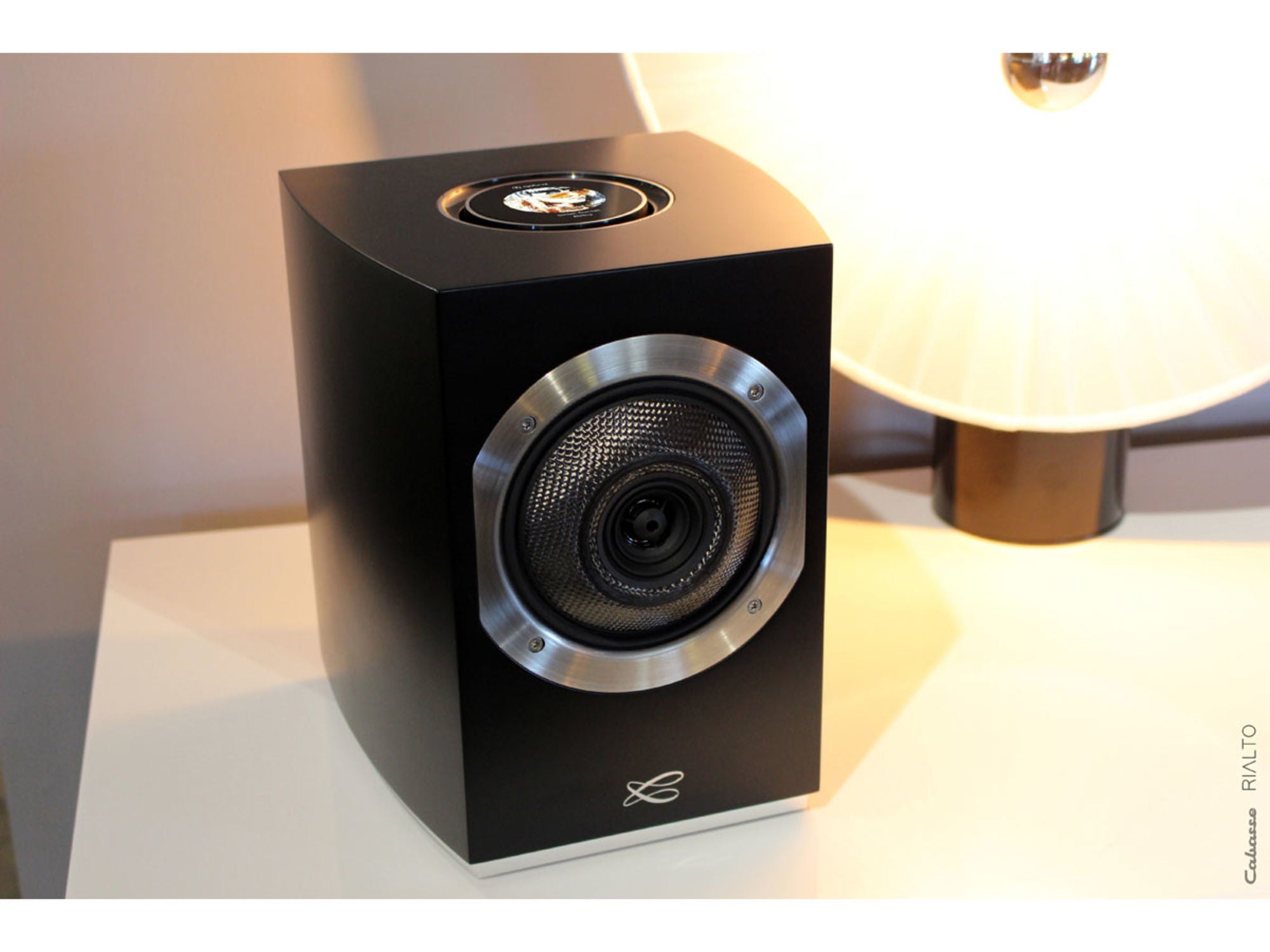 CABASSE Rialto Black lifestyle