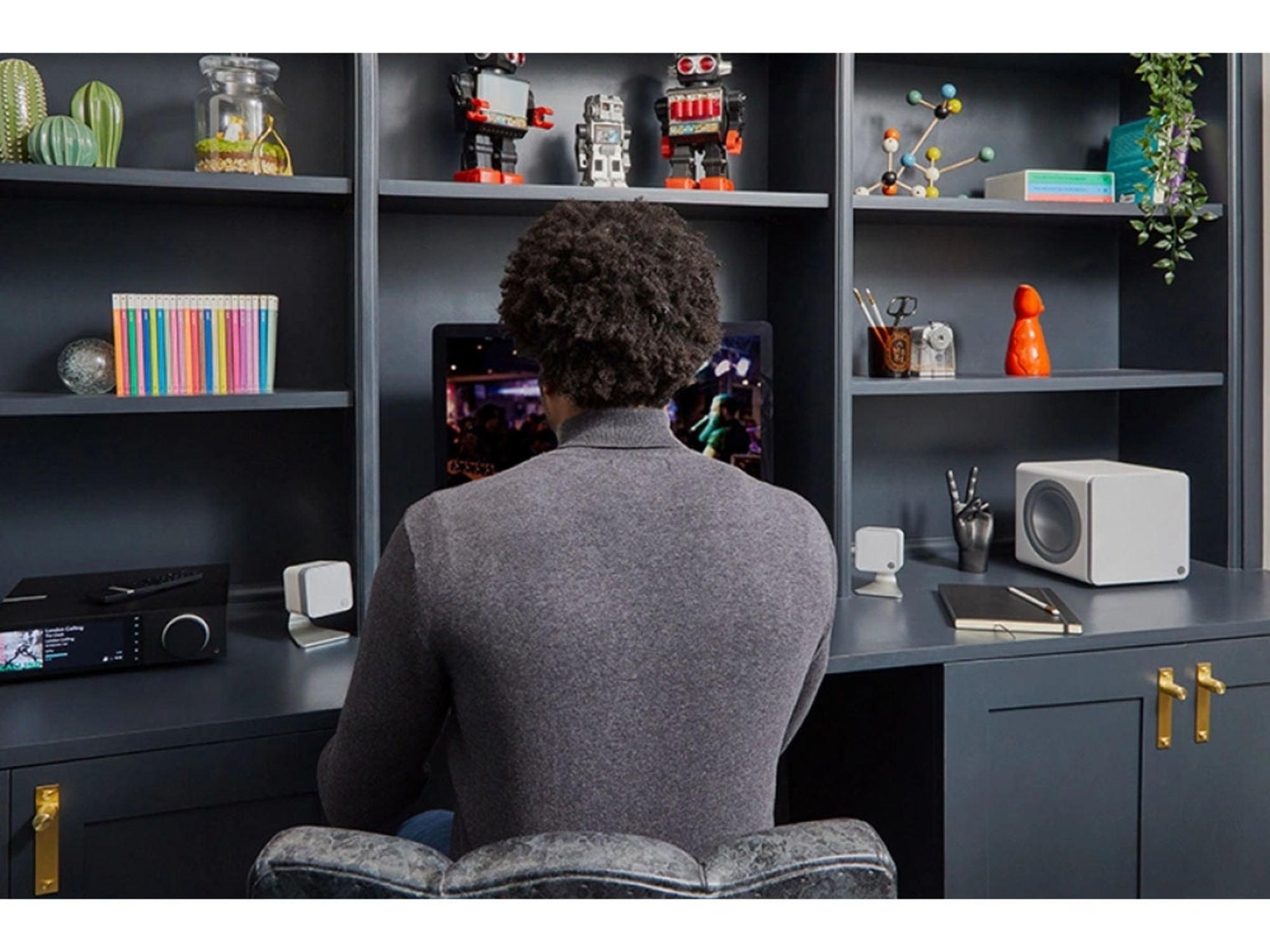 CAMBRIDGE Minx Min X201 White lifestyle