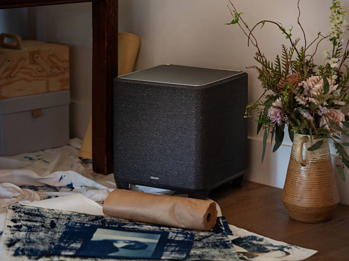 denon home subwoofer noir lifestyle 2