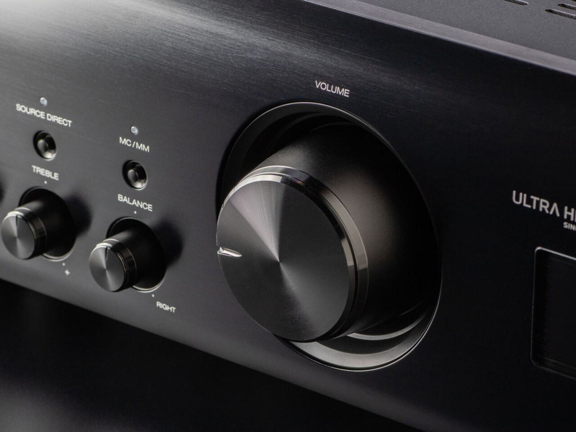 DENON PMA-1700NE Black details face avant
