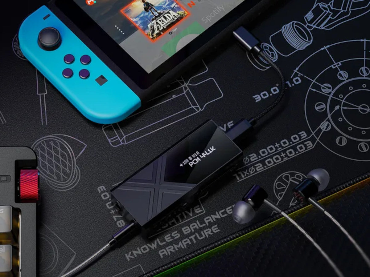 Fiio KA17 Noir lifestyle