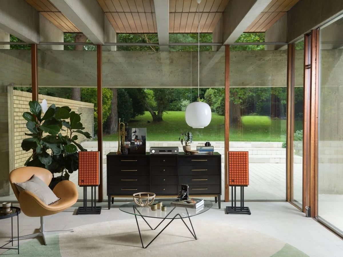 JBL L82 CLASSIC MKII (lifestyle)