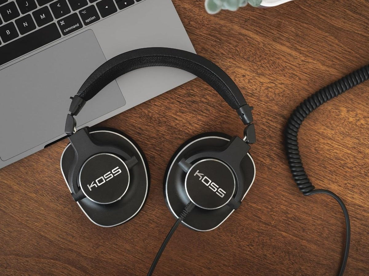KOSS PRO4-S