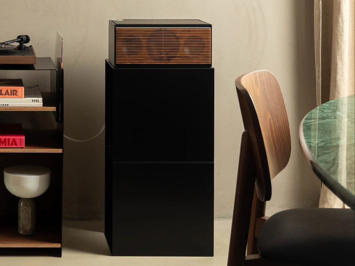 loia pied vinyles noir lifestyle 2