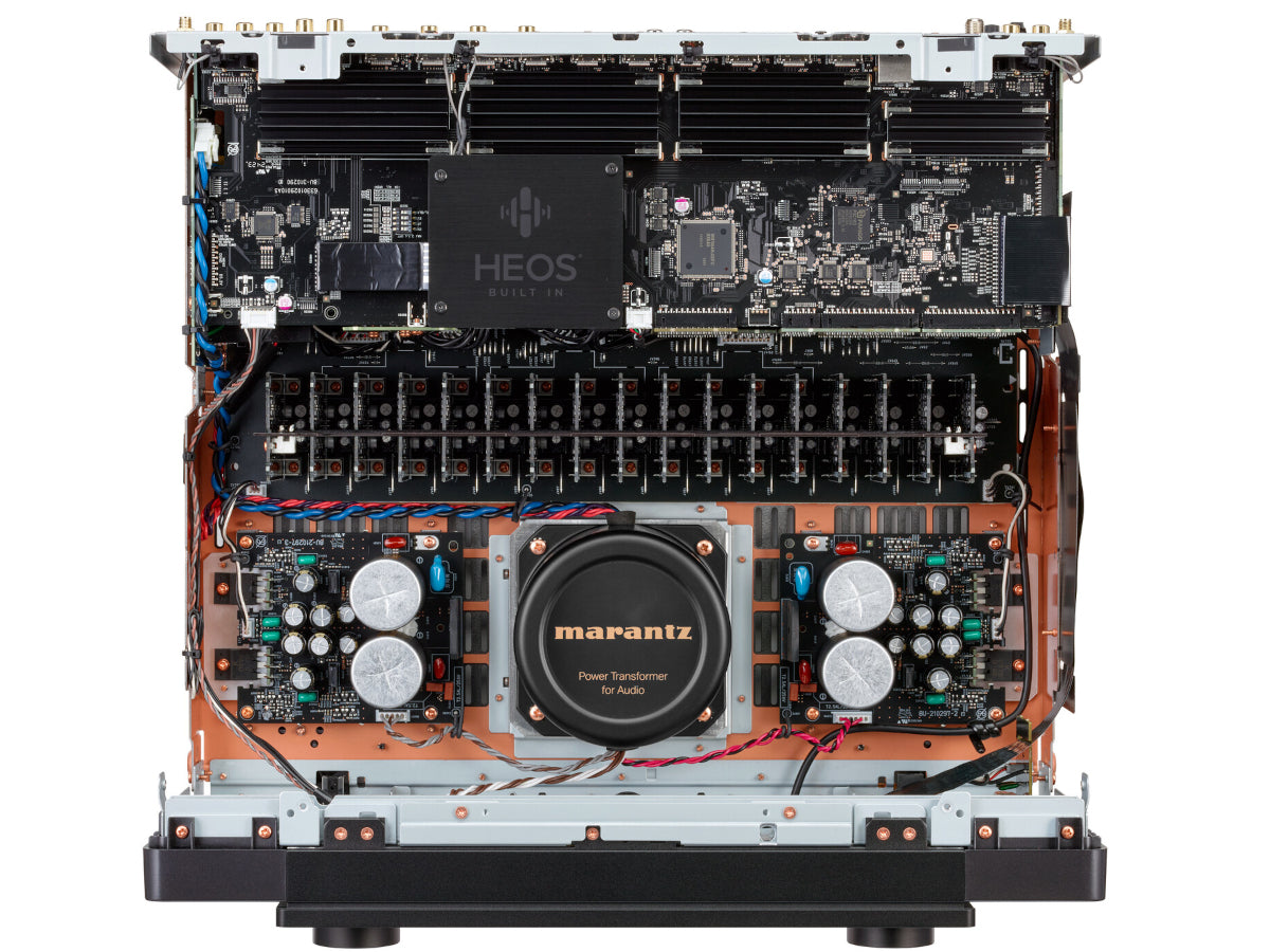 Marantz AV20 noir composants internes