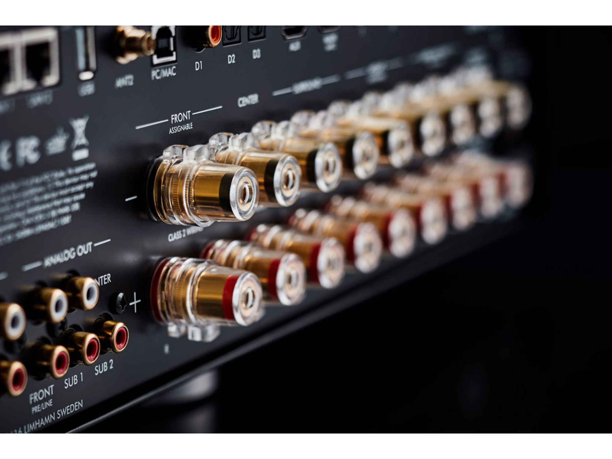 PRIMARE SPA25 Prisma Black lifestyle