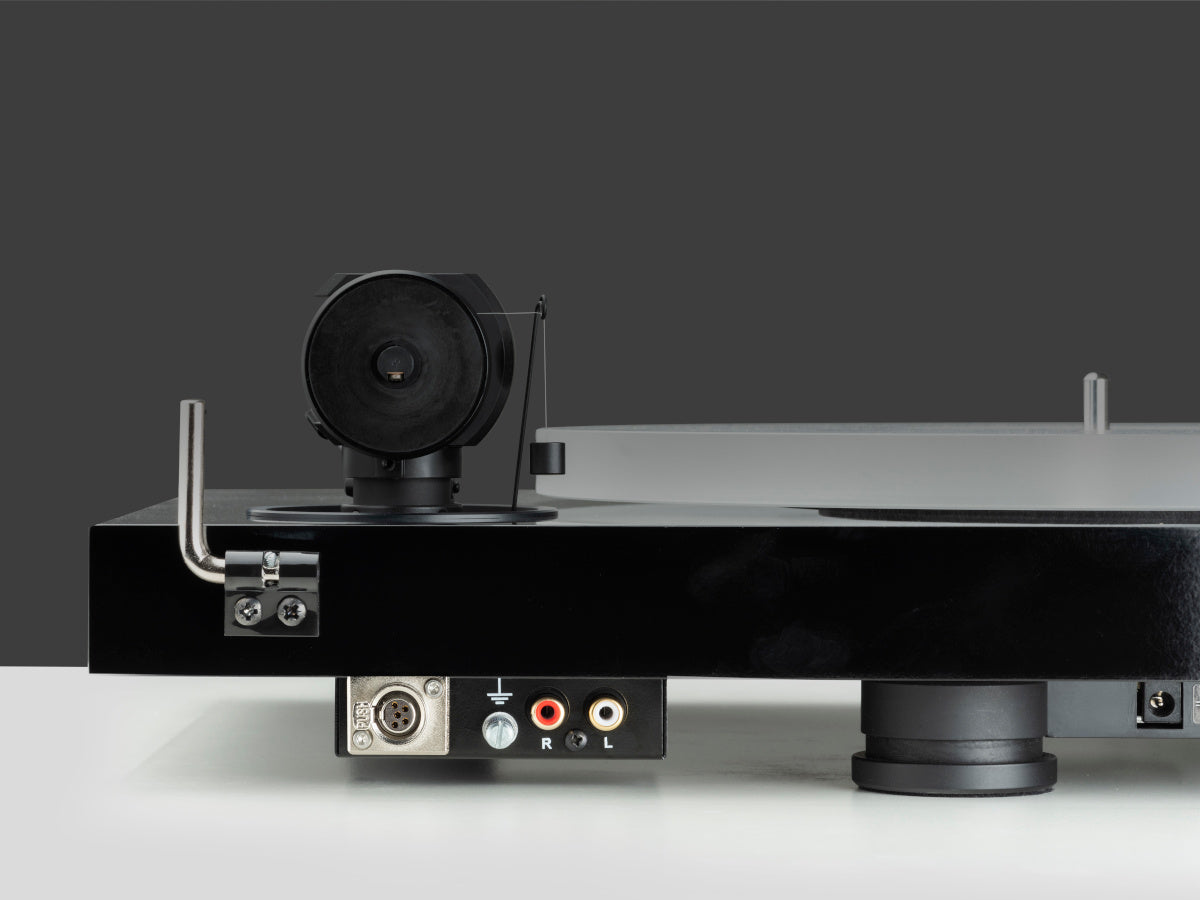PROJECT X1 B NOIR LAQUE connectique