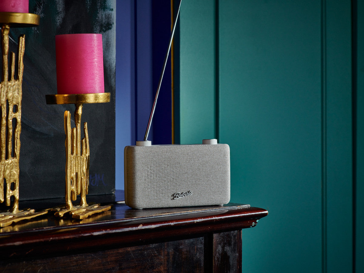 Roberts Play 11 Blanc lifestyle 3