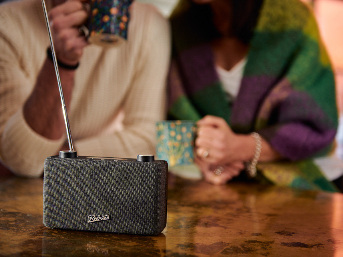 Roberts Play 11 Noir lifestyle 2