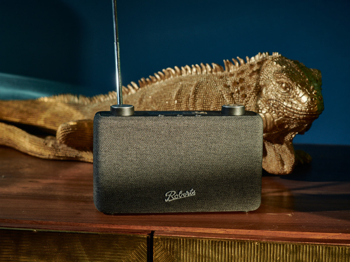 Roberts Play 11 Noir lifestyle 3