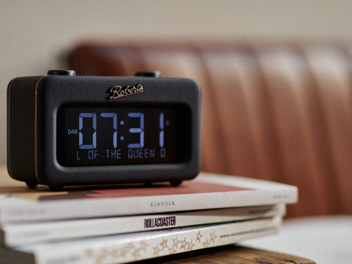 Roberts Revival Rest Noir lifestyle