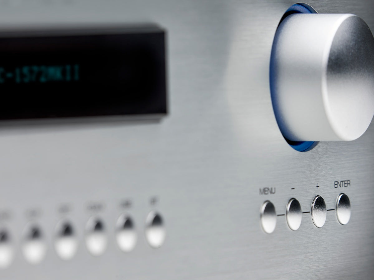 ROTEL RC-1572 MKII Argent