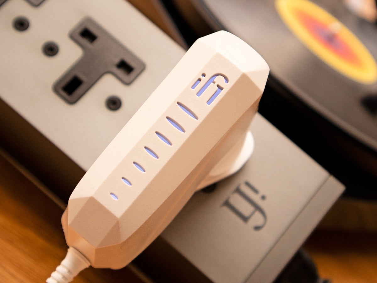 iFi Audio iPOWER X - 15V