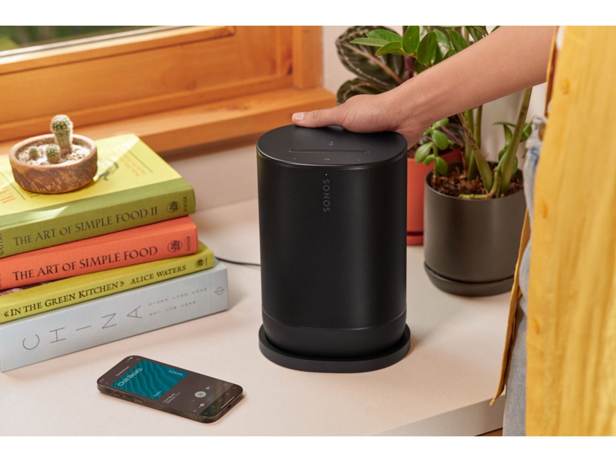 SONOS MOVE 2 Black lifestyle