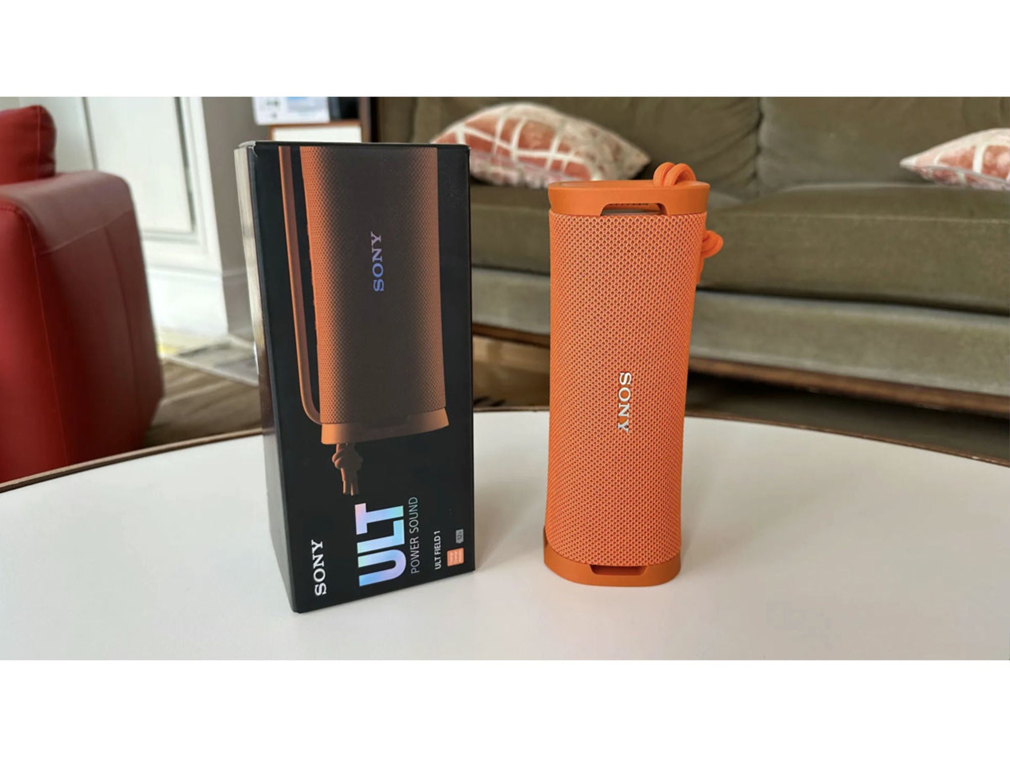 SONY ULT FIELD 1 Orange lifestyle
