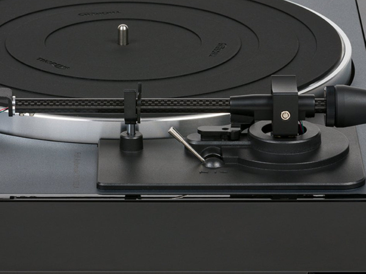 Thorens TD 102 A Noir (détail)