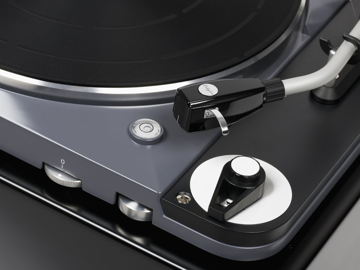 Thorens TD 124 DD (détail)