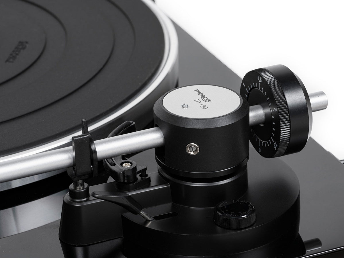 Thorens TD 204 Noir (détail)