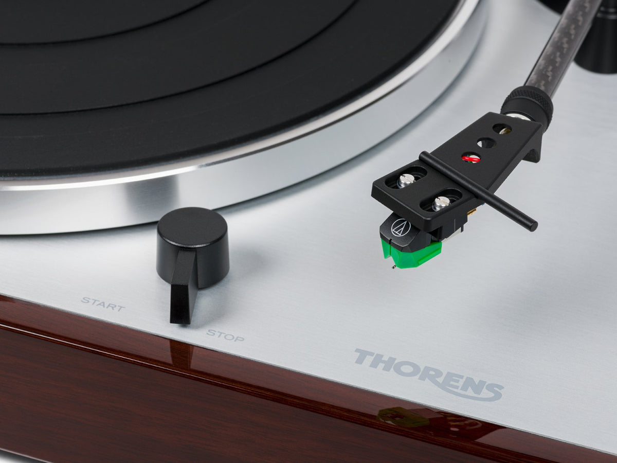 Thorens TD 402 DD Noyer (détail)