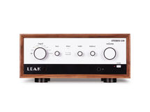 LEAK STEREO 230 Walnut