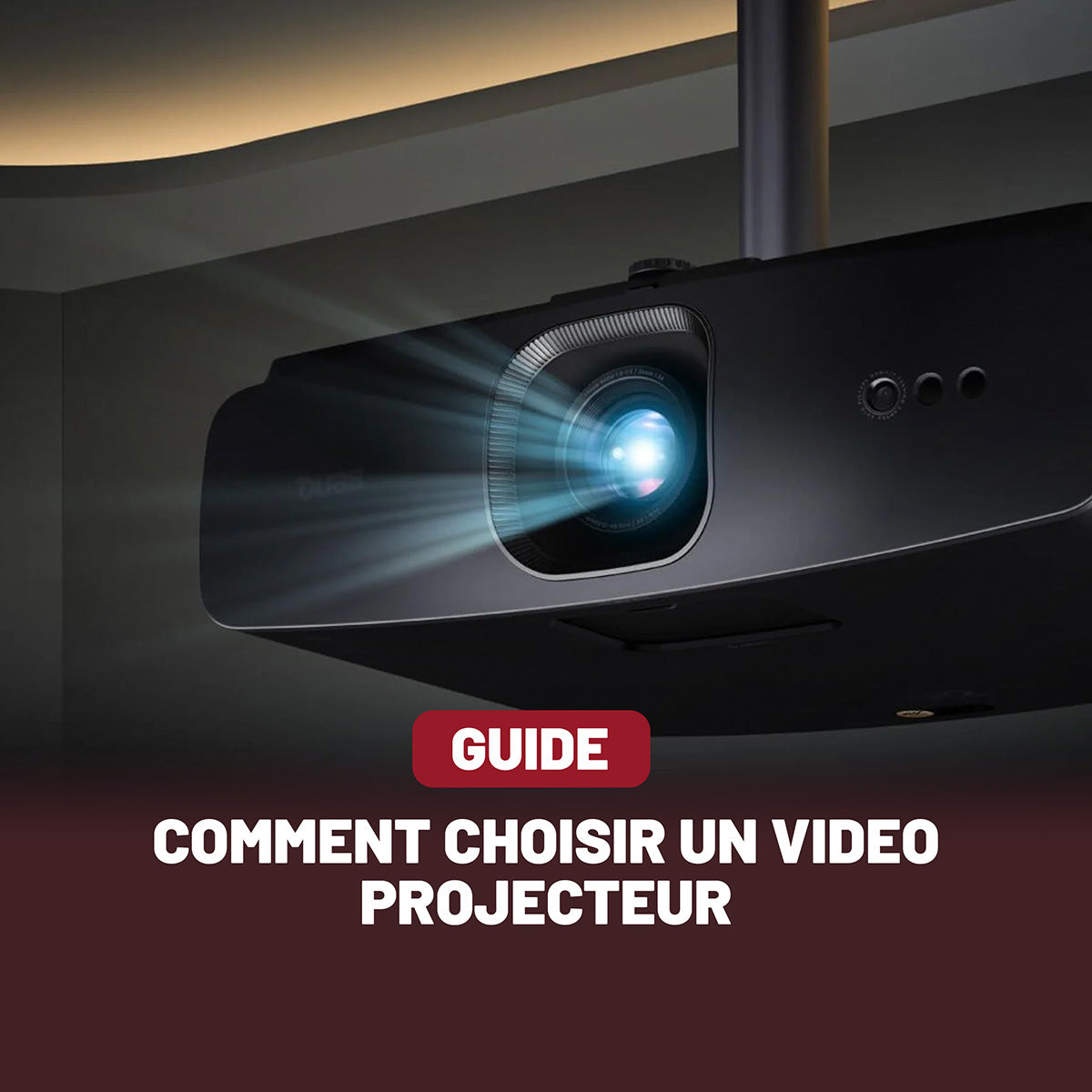 Vidéoprojecteur home cinéma en fonctionnement — guide d'achat Cobra.fr