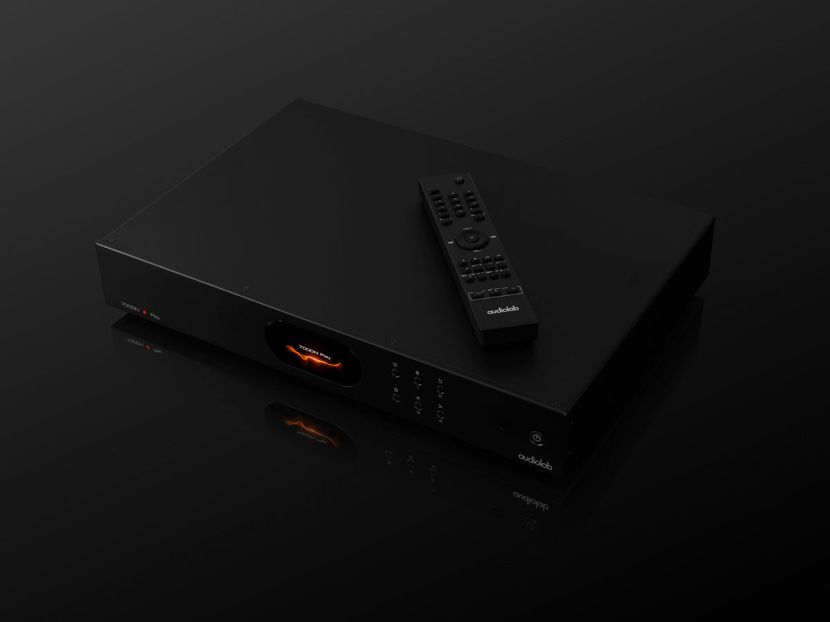 Audiolab 7000N Play Noir lifestyle