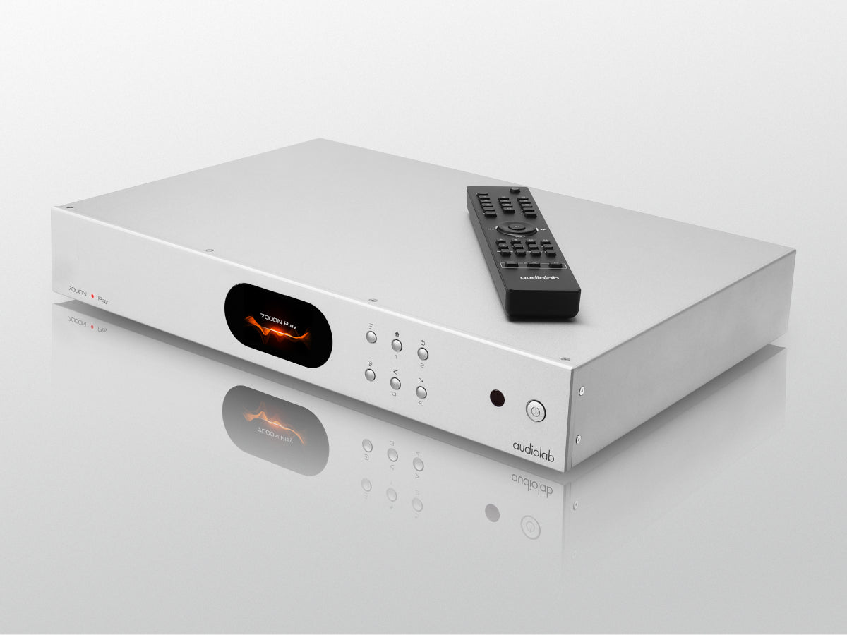 Audiolab 7000N Play Silver lifestyle