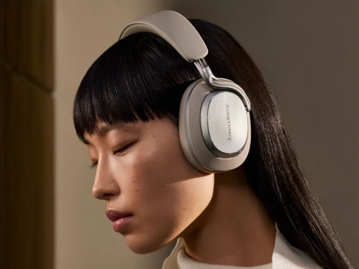 Bowers & Wilkins PX8 S2