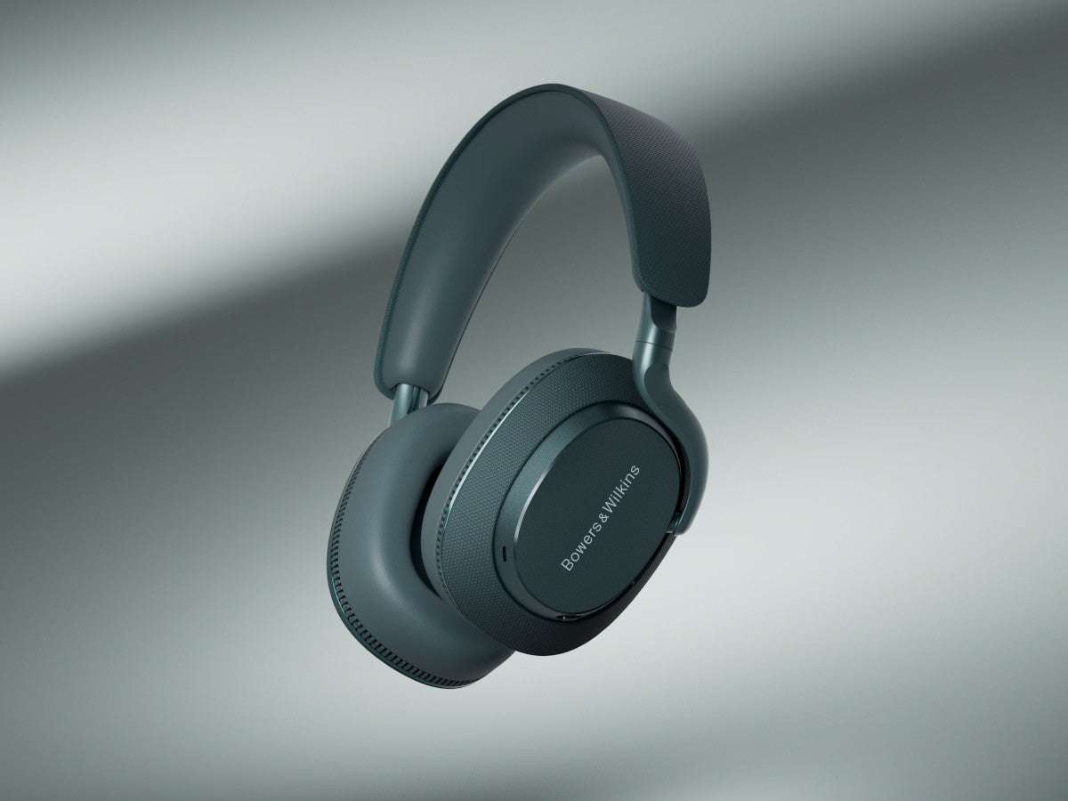 Bowers-Wilkins PX7 S3 Frost Blue lifestyle 3
