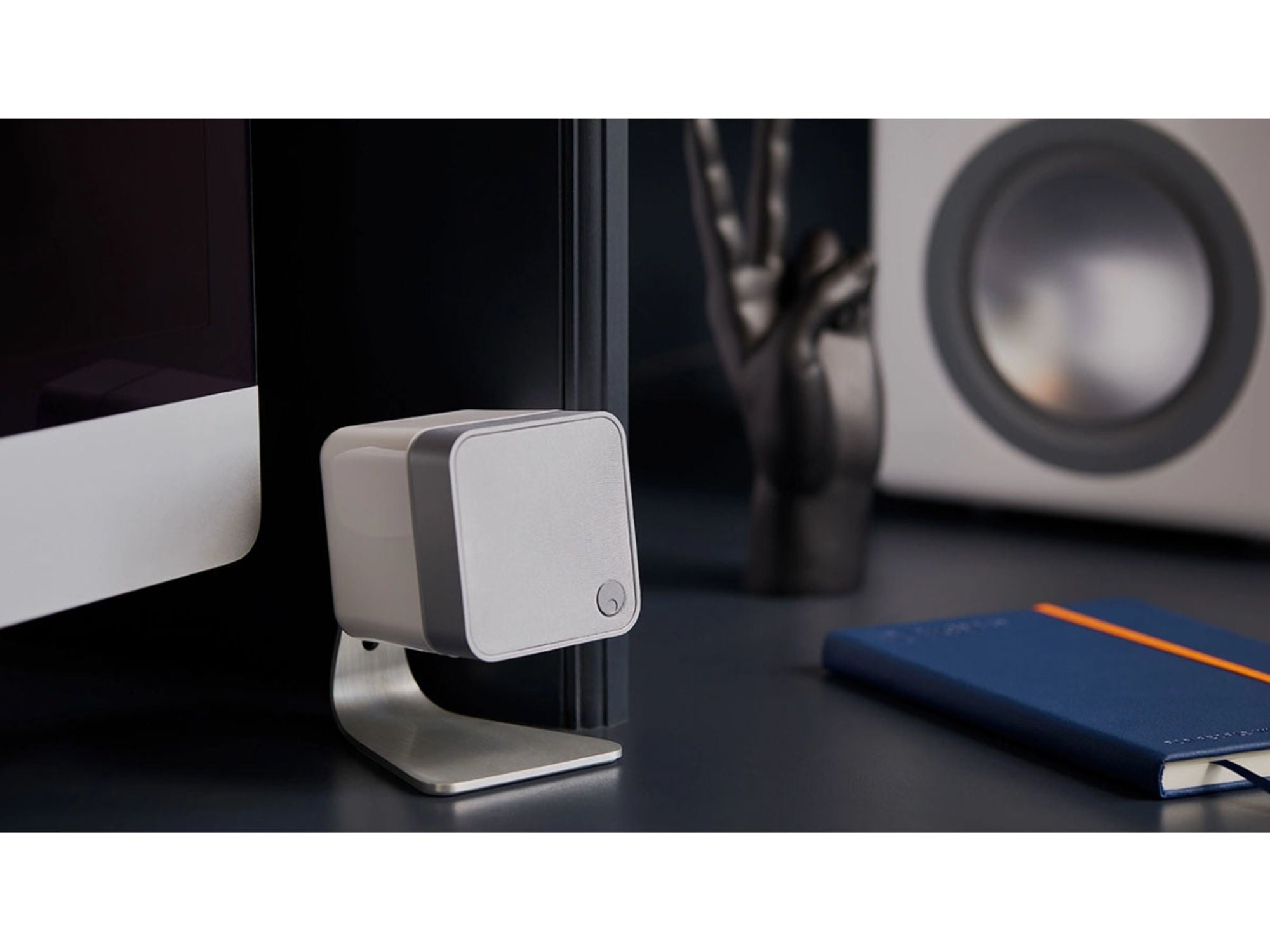 CAMBRIDGE Minx Min 12 White lifestyle