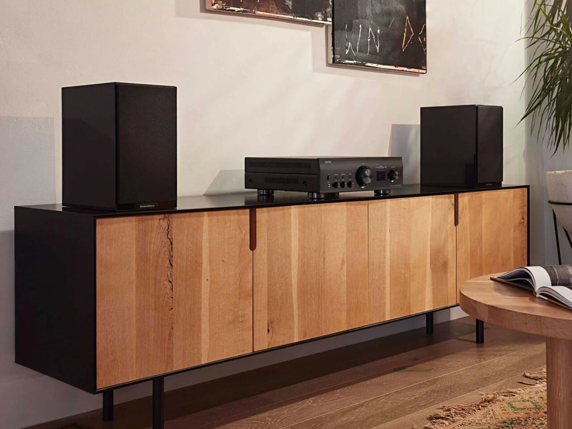 DENON PMA-1700NE Black lifestyle