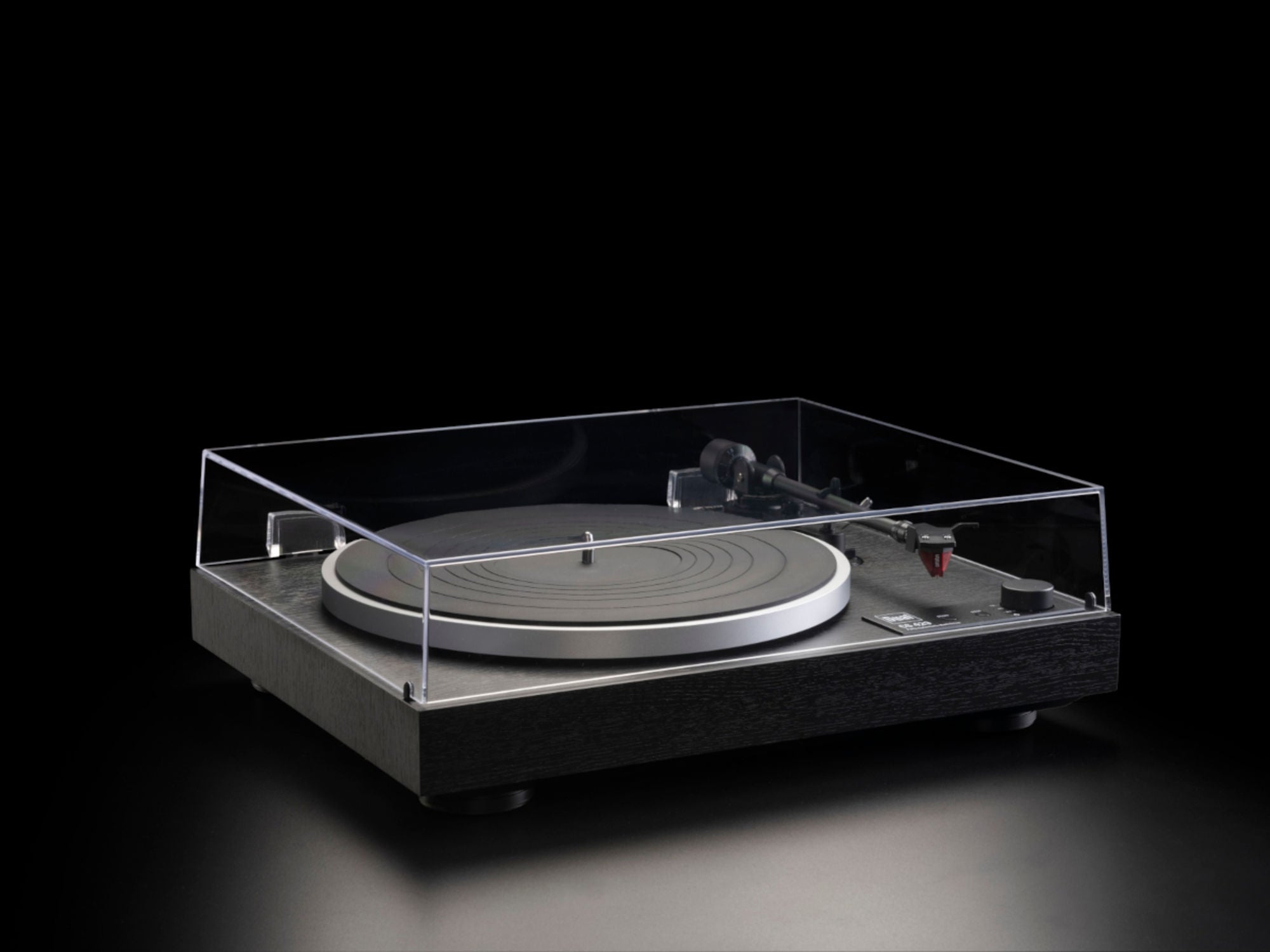 DUAL CS 429 Noir lifestyle avec capot