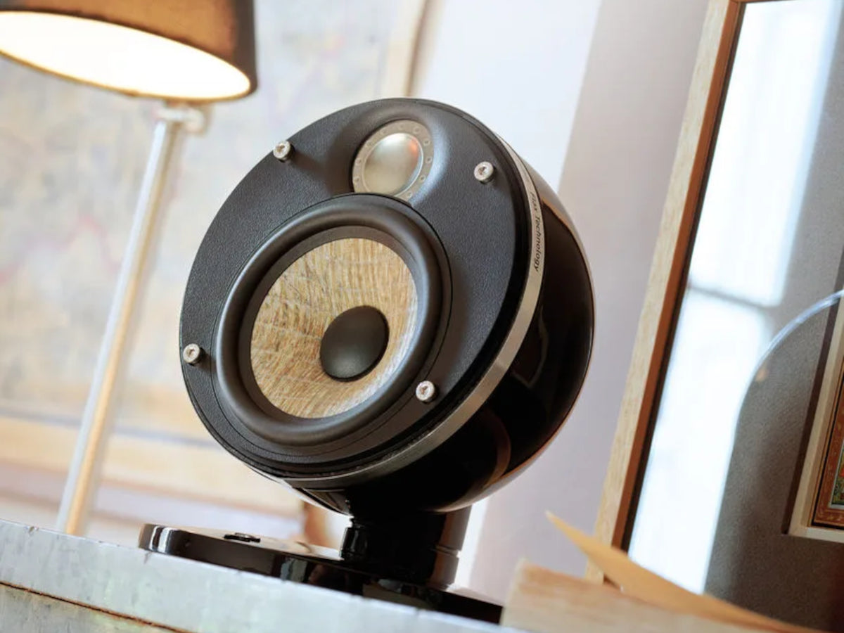 Focal Dôme Flax 5.1 Noir Satellite lifestyle
