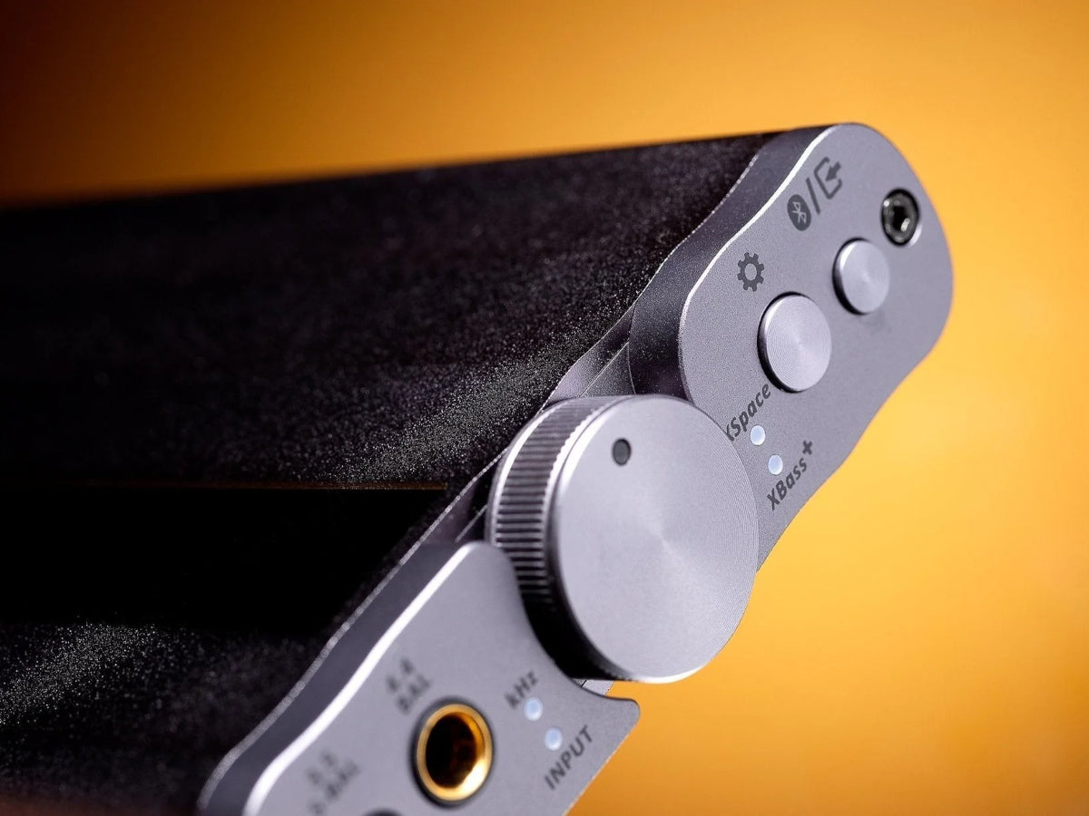iFi Audio GRYPHON (lifestyle)