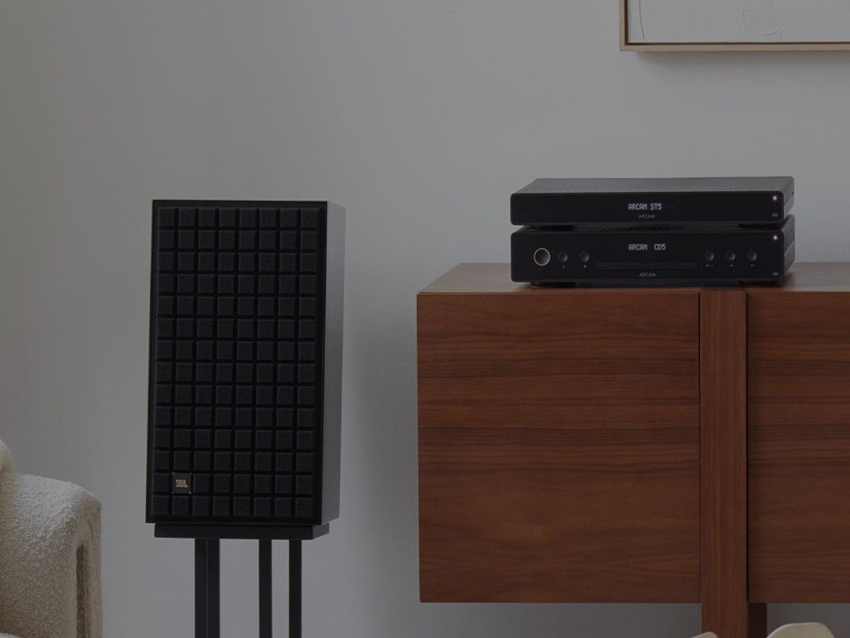 JBL L82 CLASSIC MKII (lifestyle)
