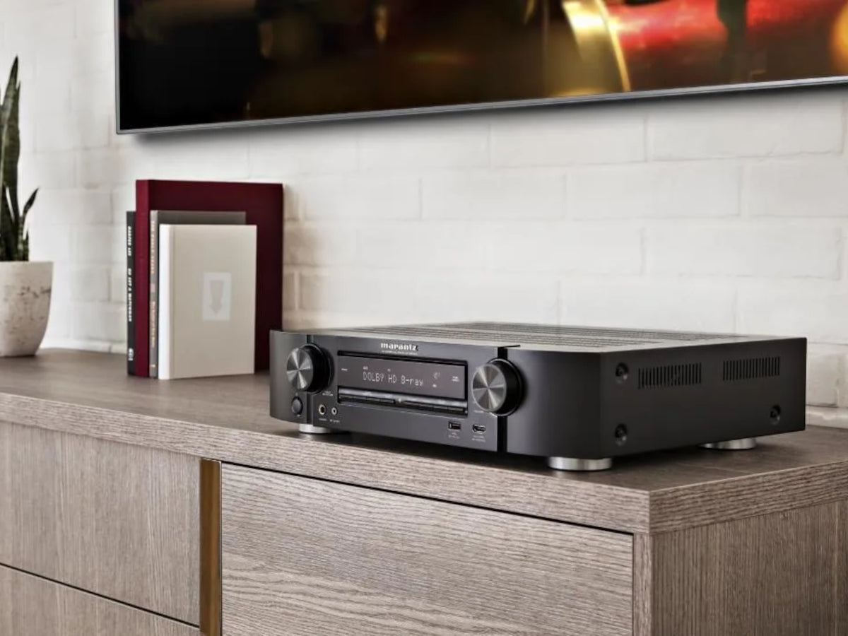 Marantz NR1510 Noir lifestyle