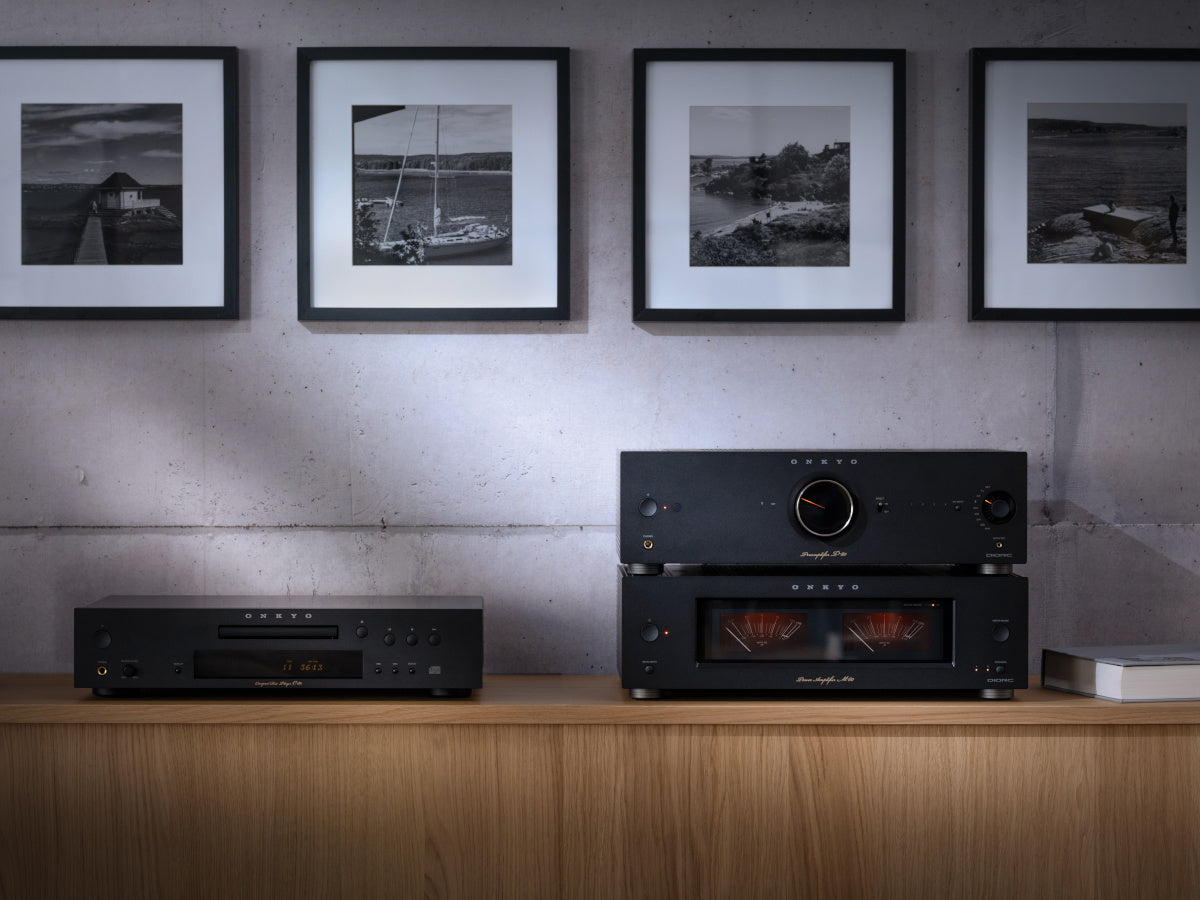 ONKYO ICON M-80 Noir lifestyle