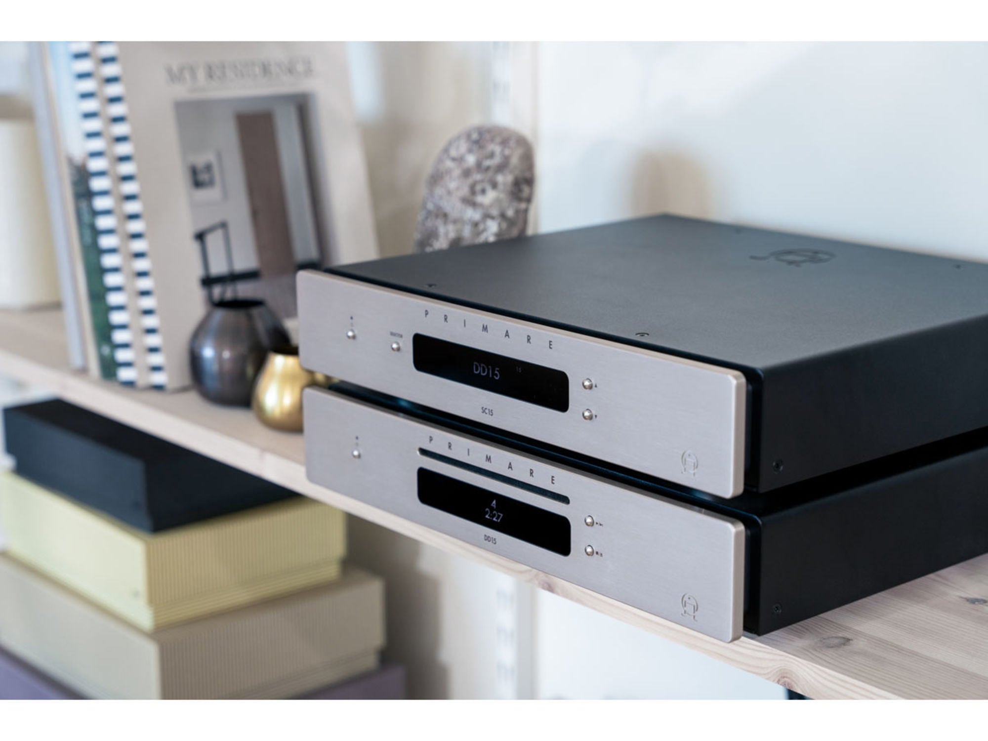 PRIMARE DD15 Silver lifestyle