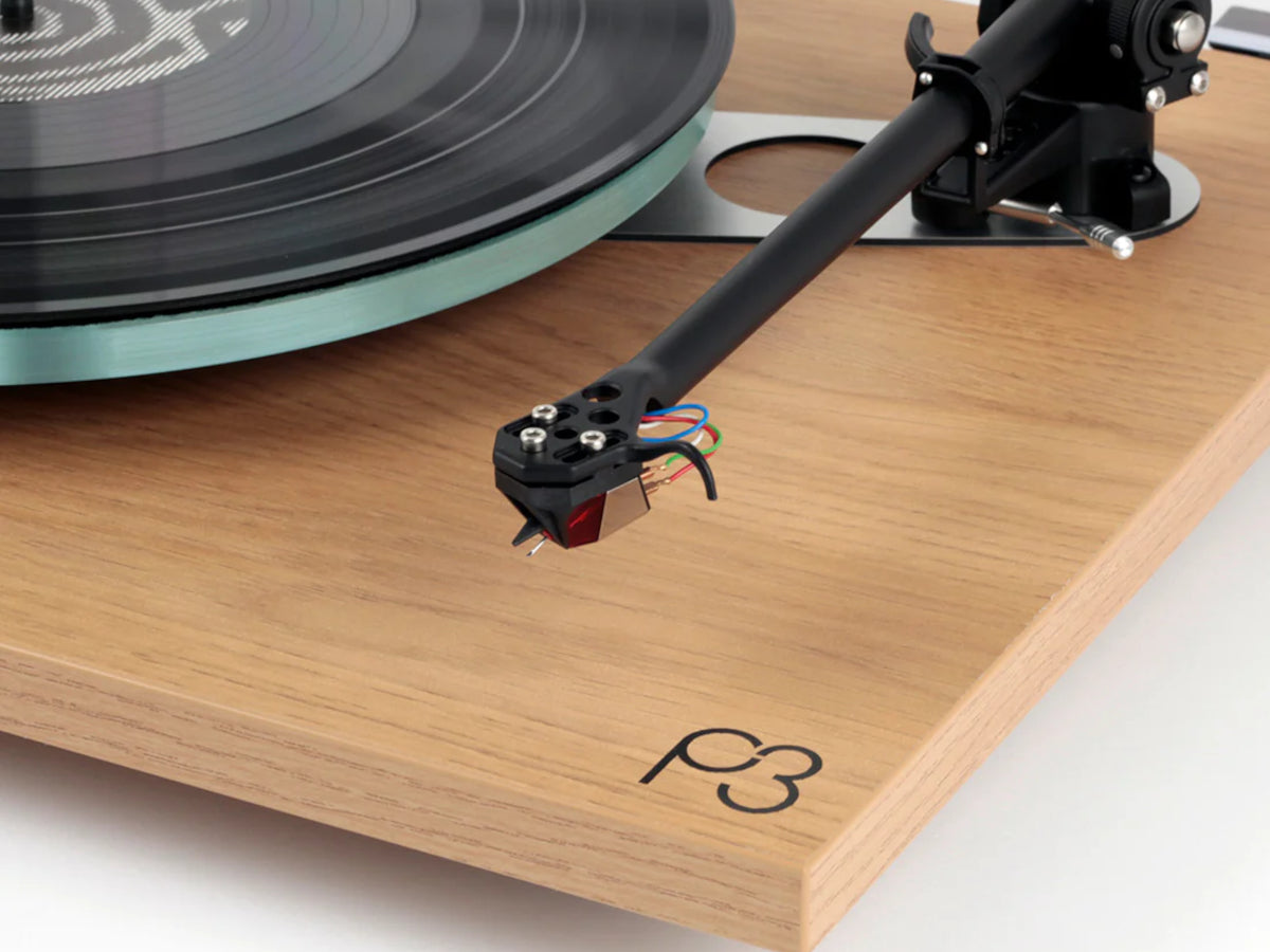 rega planar 3 nd5 chêne detail cellule