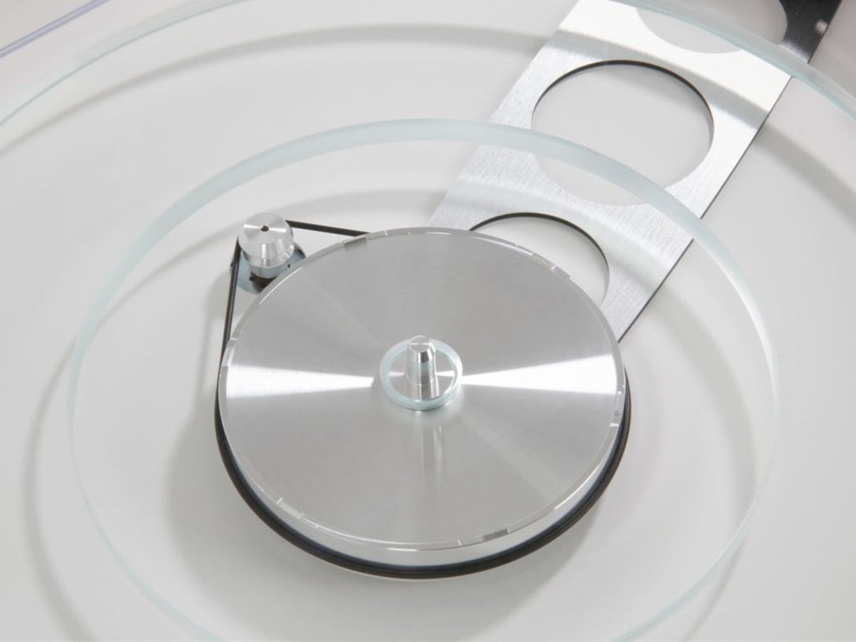 Rega Planar 6 neo psu MKII noir detail