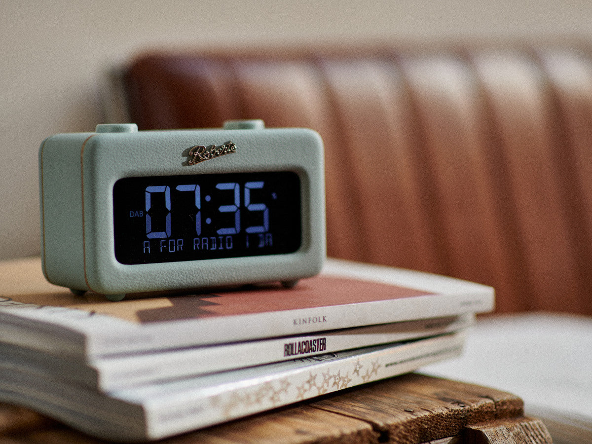 Roberts Revival Rest Bleu Ciel lifestyle 2