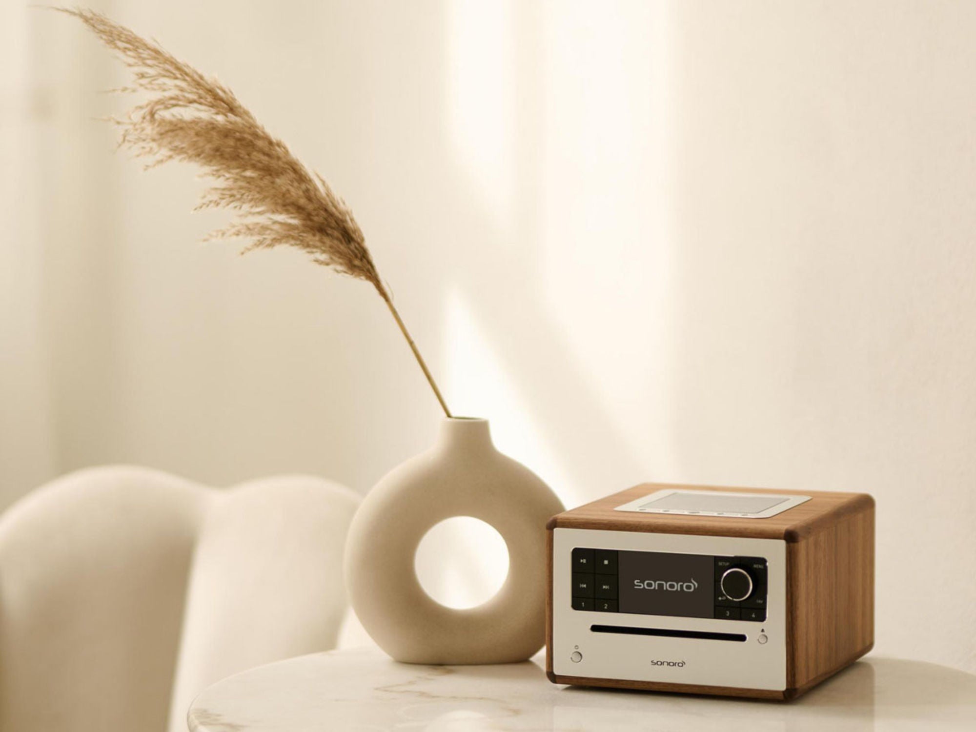 Sonoro Elite Silver Noyer Lifestyle