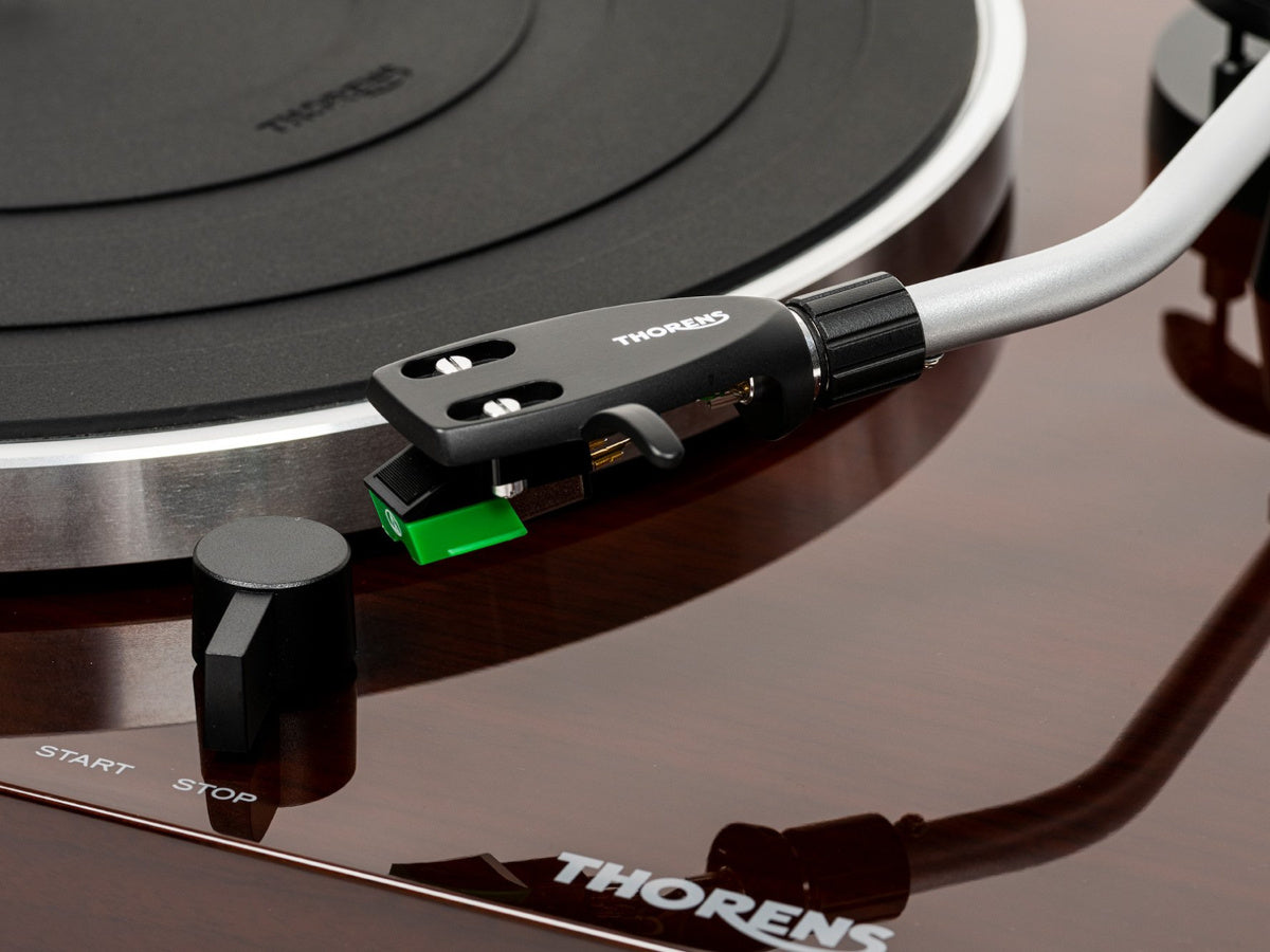 Thorens TD 204 Noyer (détail)