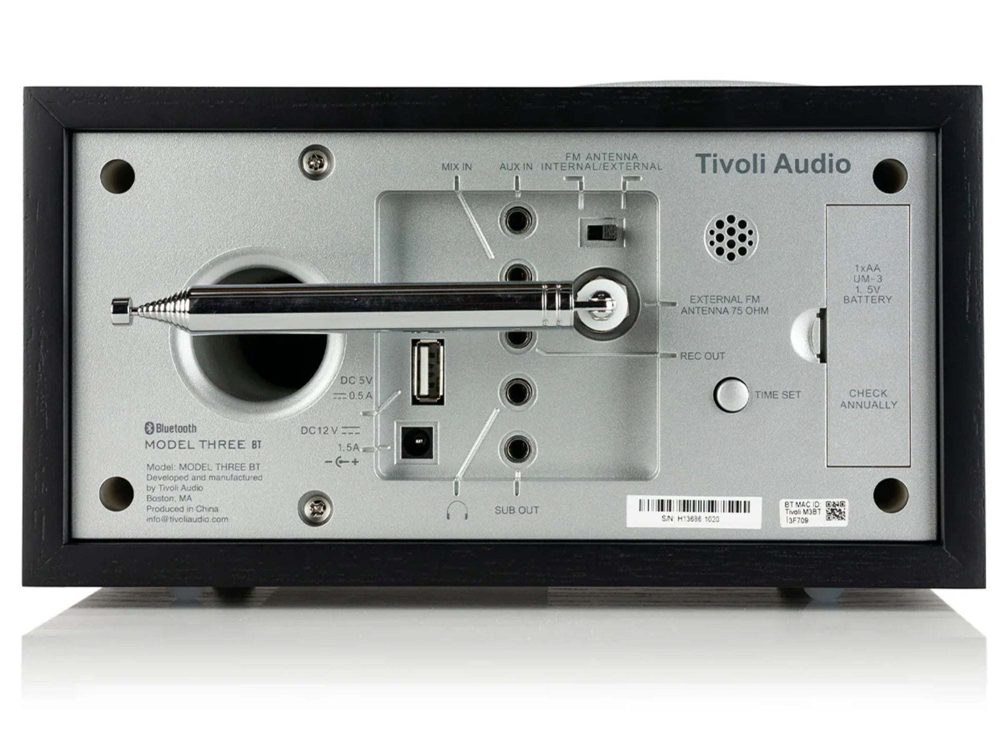 TIVOLI Model Three BT