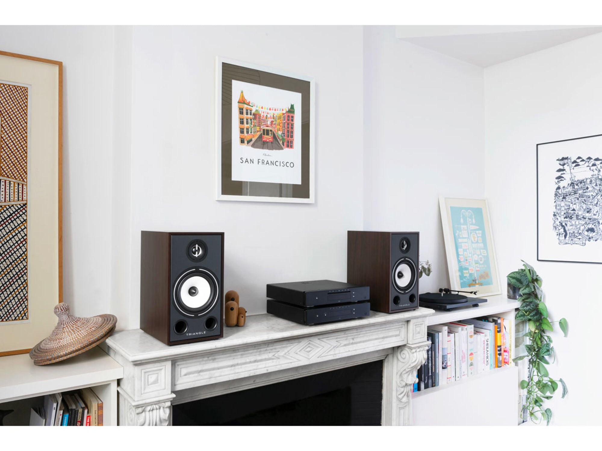 TRIANGLE BOREA BR03 Noyer lifestyle